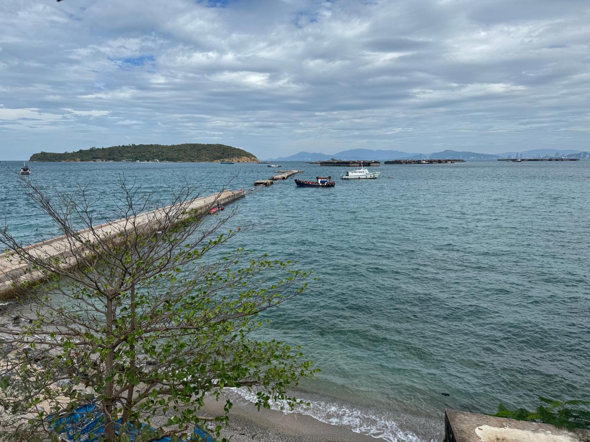 Rimtalay Resort Koh Si Chang Exterior foto